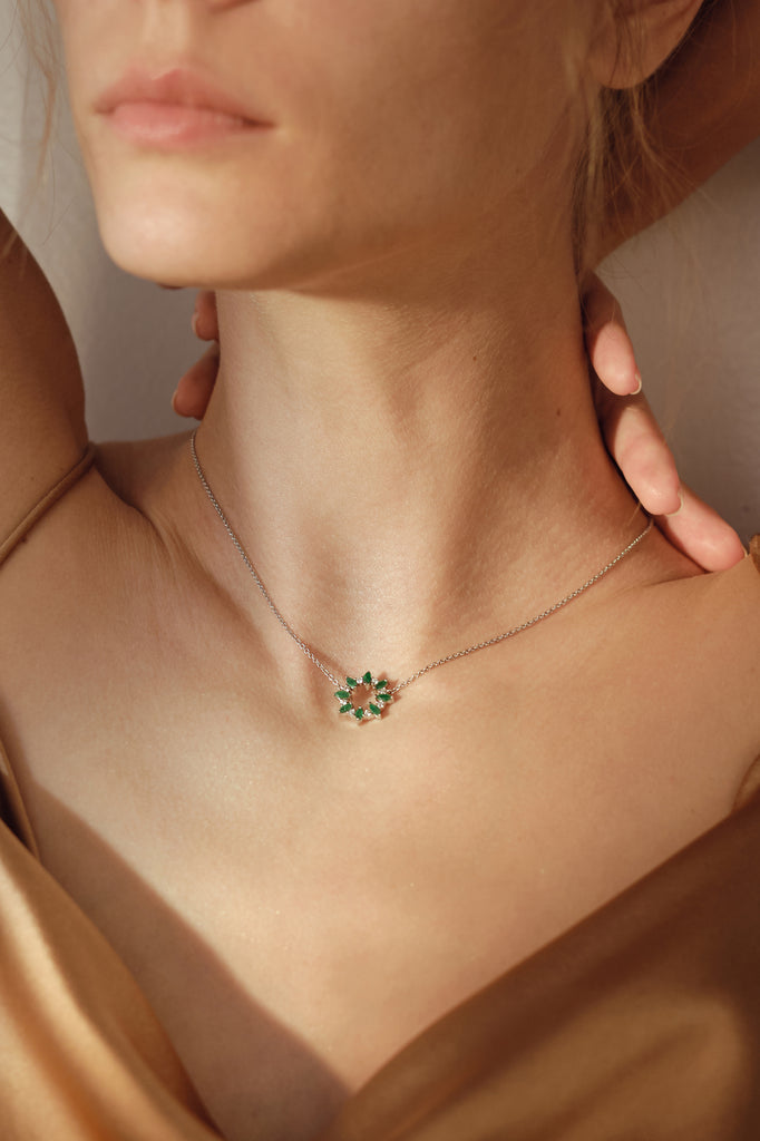 EMERALD ASTER NECKLACE