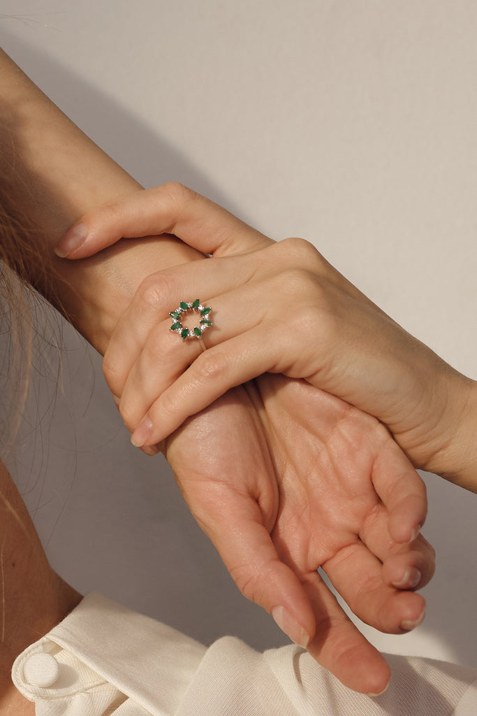 EMERALD ASTER RING
